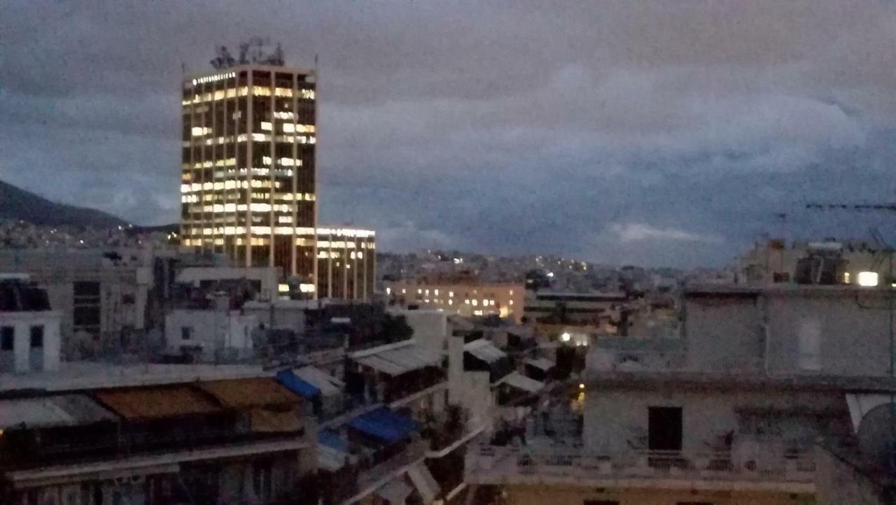 Central Studio Near Metro&View Atene Esterno foto
